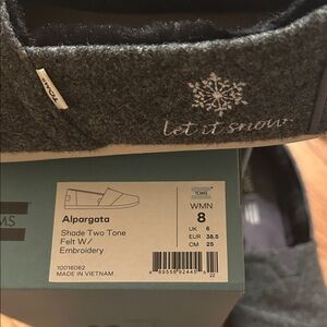 Toms Two-Tone Gray Alpargata with Snowflake Embroidery